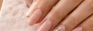 Uñas cuidadas y manicura
